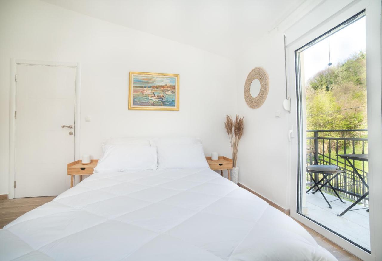Plamenatz Studio Apartments Virpazar Luaran gambar