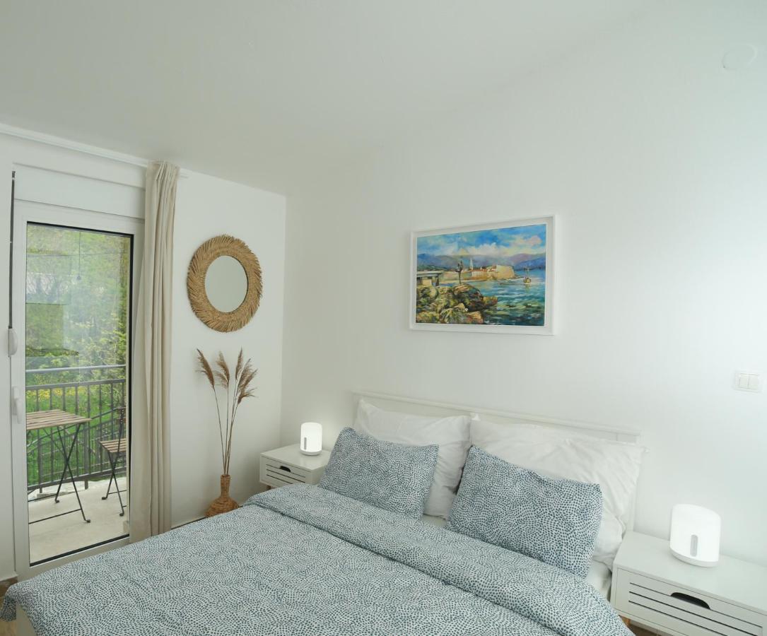 Plamenatz Studio Apartments Virpazar Luaran gambar