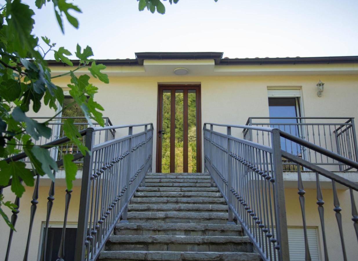 Plamenatz Studio Apartments Virpazar Luaran gambar