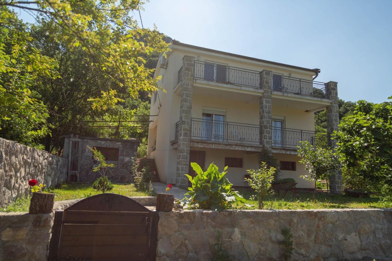 Plamenatz Studio Apartments Virpazar Luaran gambar